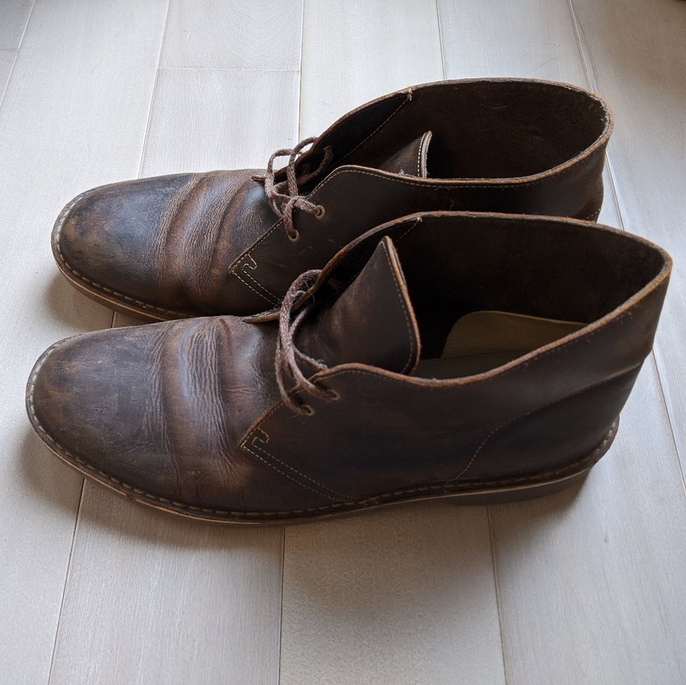 Clarks brown chukka boots